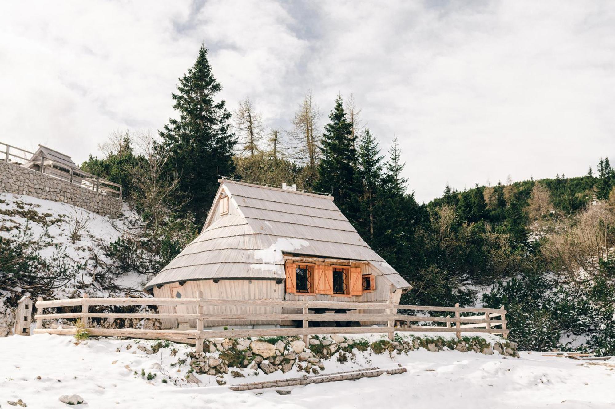 Chalet Lepenatka With Sauna - I Feel Alps Stahovica Exterior photo